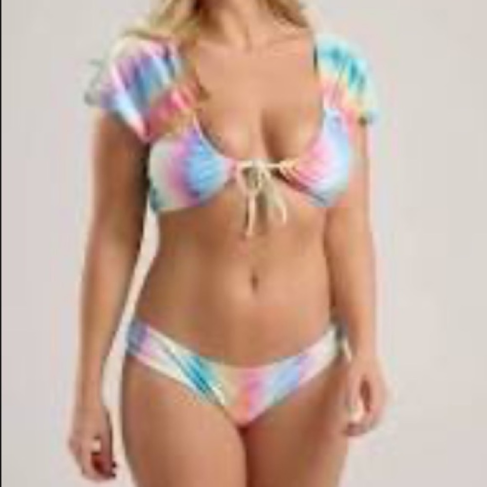 🔥10 for $100🔥 Quintsoul Oasis of the Seas velour swimsuit rainbow size Medium